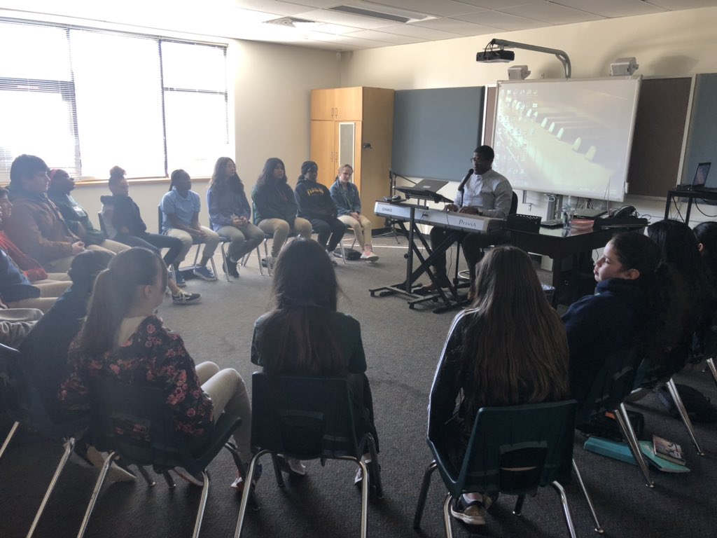 StevenSokohl's tweet image. 🎶 🎼 #middlelevel education isn’t just math, science, social studies and ELA. Mr. Parks music students have learning targets that provide yet another pathway to success! 🎶 🎼 #BuildingRelationships #ShapingLeaders