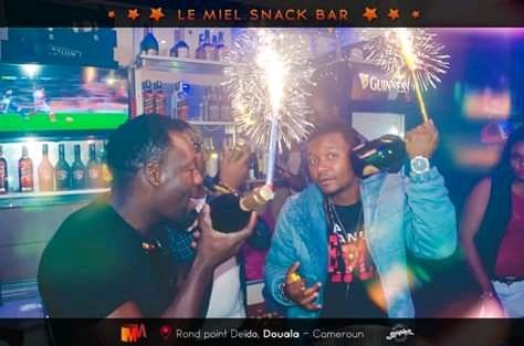 Ghost70113904's tweet photo. L étoile montante du moment..le gar qui à le numéro de l argent...@LeKamsi avec deux légendes ivoiriennes @djkitoko et @djpolio sans oublier le président #pmatt..... force à vous c'est le lion et l éléphant qui win
#etoile237 https://t.co/KlRr8588Dx