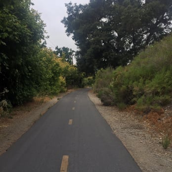 SLOCountyParks's tweet photo. Good news... the Bob Jones Trail has reopened. However, with the stormy weather conditions we urge extreme caution be exercised when accessing the trail. Be safe out there! #SLOCountyParks #ThinkOutside #Caution #Storm #Rain #BobJonesTrail #AvilaBeach https://t.co/a9B8L0Skv3