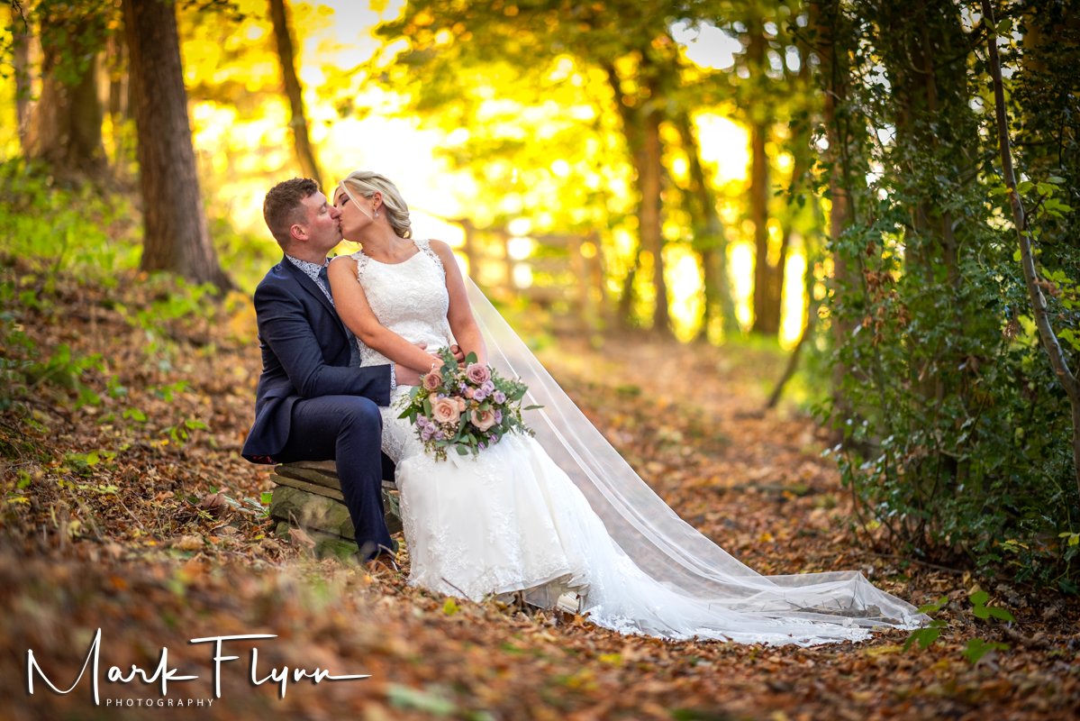 markflynnphoto's tweet image. It may only be Jan but this Sat I am already looking forward to my 1st #wedding shoot of yr. Starting off at one of my favourite #weddingvenues @WoodmanThunder which reminded me about Ashley &amp;amp; Lianna wedding. Praying for similar weather! #Flowers by the superb @STEMSDESIGN