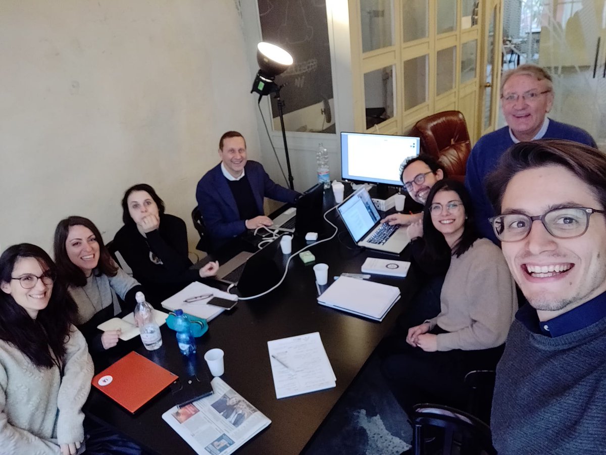 BSDdesignsocial's tweet photo. Pronti per le nuove sfide del 2019
#BSDTeam #BSDInvolve #BSDTimelapse #BSDResilience #design #UX #UI #HMI #userresearch #research #fattoriumani https://t.co/yI4Ua0t7Sk