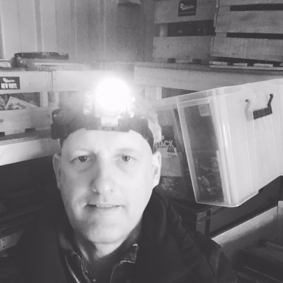 TheStranger007's tweet photo. Great Uncle Lionel when he was mining for records circa 1901 #cratedigging #toomanyrecords #didcot https://t.co/22XG54SMwL