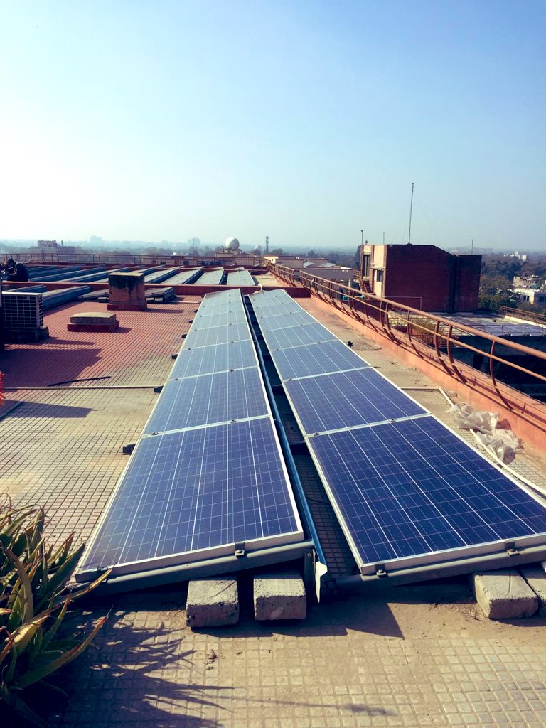 AnjSes's tweet photo. @UKinIndia and #DFID visit #SunSourceEnergy- #NeevFund’s investee company funded under the India Infrastructure Equity Program. Dialogues on enabling access to #cleanenergy and reducing power costs through #openaccess ensued https://t.co/2YnWwagpzE