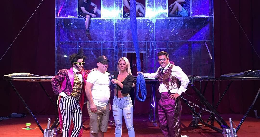 CirqueXXI's tweet photo. Hoy en @involucradostv con @SolPerez y @bichogomezOK 
Desde @CirqueXXI  en en puerto de #MardelPlata https://t.co/LK1up3sIkT