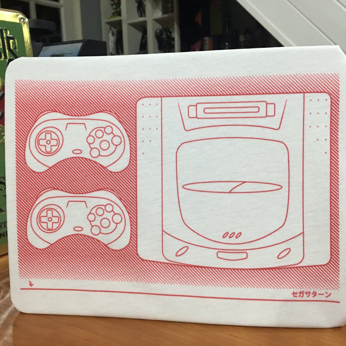 RevLevel's tweet image. In honour of #TeamShenmue here’s a Sega Saturn design, the console Shenmue was originally under development for.

rev-level.com/product-page/d…

#sega #segasaturn #shenmue #Shenmue3 #ShenmueHD