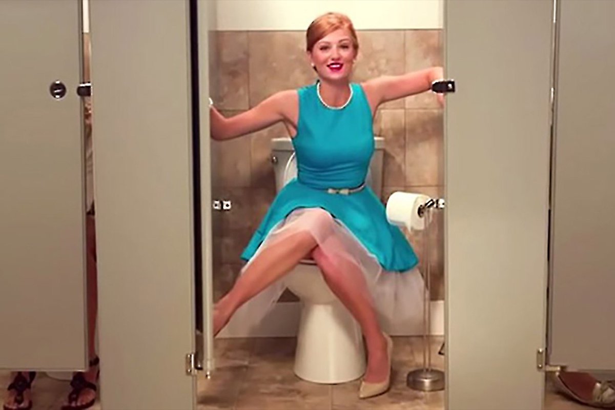 GaryConkling's tweet image. CFM Blog: A #ValueProposition in a name or tagline, expressed clearly and with #personality, can cut through the noise and fetch consumer attention. @PooPourri is a #stinking good example. cfm-online.com/marketing-pr-b…