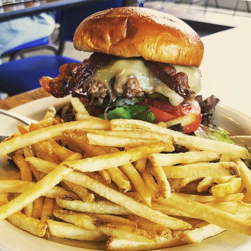 EatAtSunnyside's tweet photo. Let’s talk #beyondbreakfast, ‘cause we’ve got mad lunch skills too! The diner burger, your new best friend. #saycheese #cheeseburger #okceats https://t.co/cyzn0cWik7