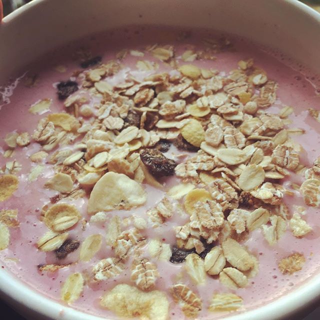 TheTunniverse's tweet image. Healthy food become trend more and more
—————
Read about restaurant tips here
—————
Blog.fourleaf.life
—————
#smoothiebowls #healthyfood #restaurantowner bit.ly/2AFXIPE