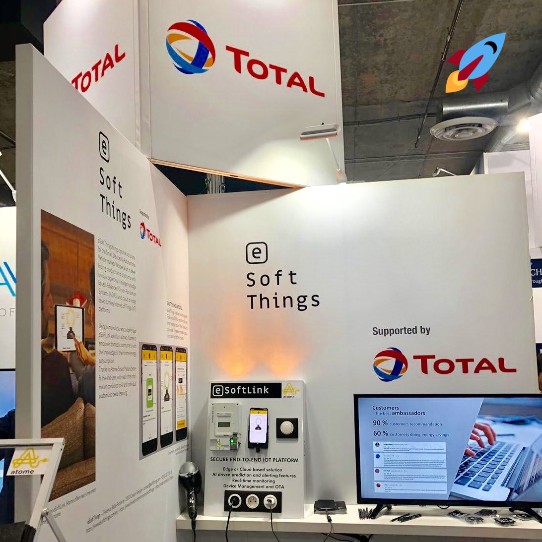 Meet the 4 🇫🇷 startups coached by Total at #CES2019:
@DCBrain_feed AI applied to complex networks
<a href="/fieldboxai/">Fieldbox</a> AI applied to industrial operations
<a href="/UaviaDrones/">UAVIA</a> A digital platform to manage autonomous drones
@eSoftThings Products and platforms for autonomous vehicles
#FrenchTech 🚀