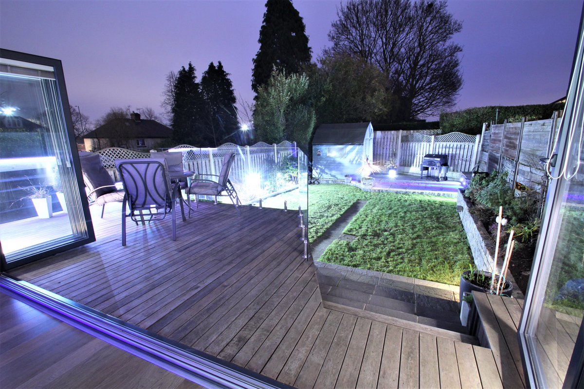 When the afternoon BBQ runs on a bit longer than you thought...problem solved! 💡#outdoorlighting #wow #bifolddoors