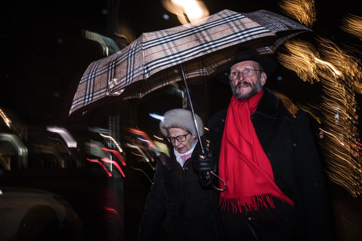 Christmas Lights - Berlin   The Street Hub: streetbounty.com   #StreetPhotography #Photography #Berlin