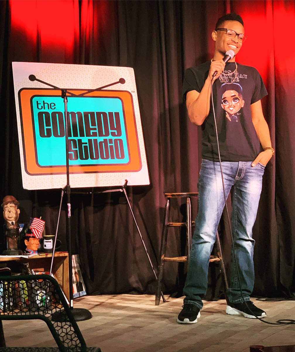 TreWalkerEnt's tweet photo. New Year, New Comedy Venue! blessed this open mic with some classic jokes of mine and improvised crowd work! canβt wait to see what this year does for me in the comedy scene! π€π #TheComedyStudio #OpenMic #Boston #Comedy #Comedian #PutMeOnTV #Jokes #Funny #TreWalker https://t.co/PEeqEwVsdb