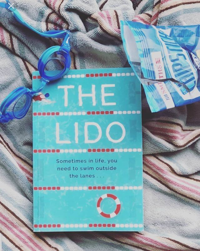 D I V E  I N - Just finished reading The Lido. Dubbed the feel good read of 2018 it's a nostalgic, touching and uplifting book about loneliness and friendship, the changing face of London and the City's enduring spirit of community. It follows 26 year ol… bit.ly/2D0V4FT