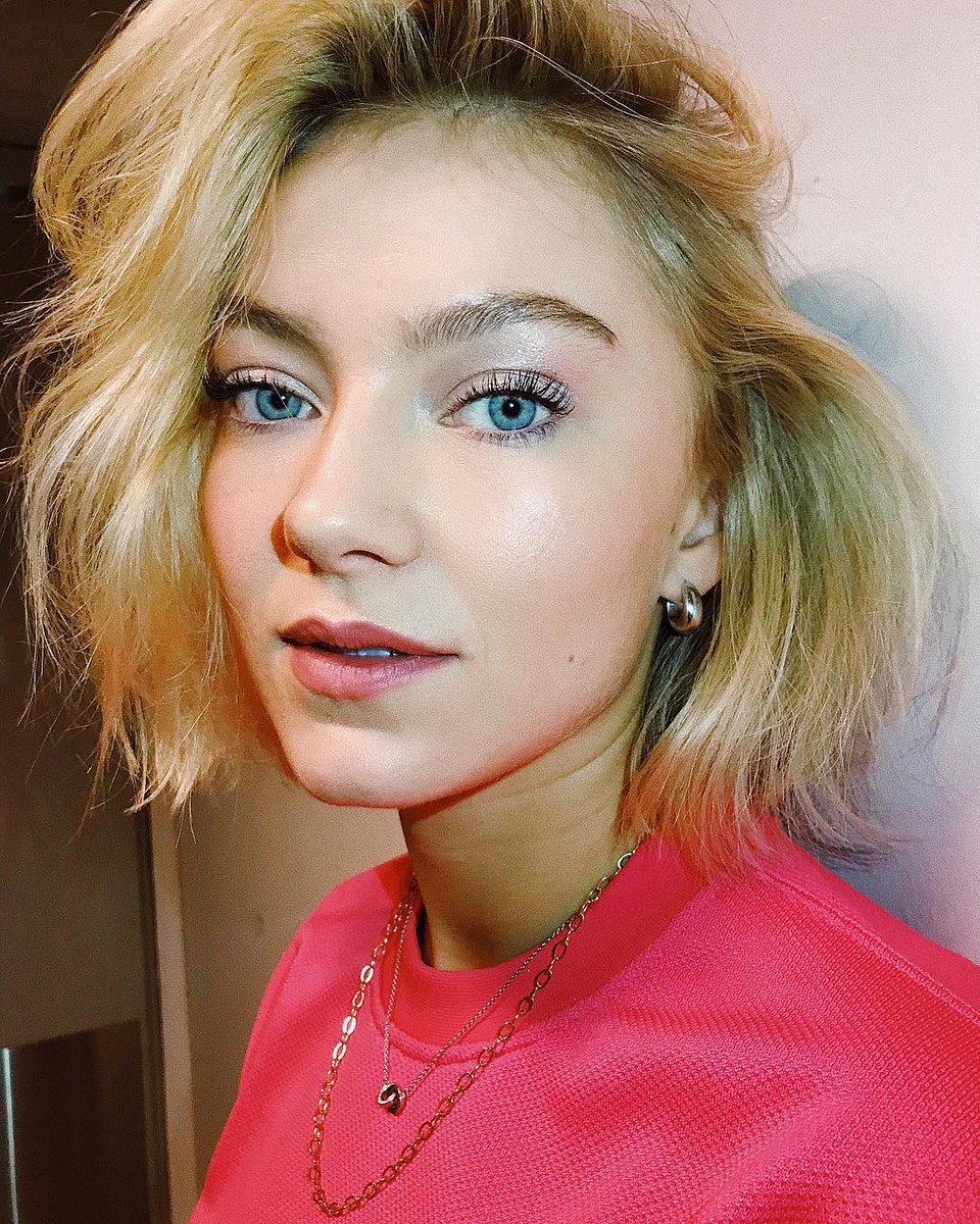 IslandRecords's tweet photo. Congrats @astridsofficial! #ThinkBeforeITalk has over 💯 million streams on @spotify! https://t.co/d6KDQoU5Ep https://t.co/QcKhAc28M3