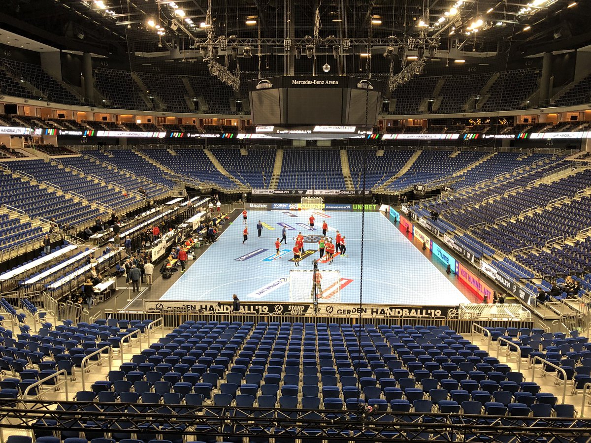 Morgen starten die Jungs vom <a href="/DHB_Teams/">DHB_Nationalteams</a> in die #HandballWM!
Das <a href="/ZDFsport/">Inaktiver Account</a> überträgt live ab 18.00 Uhr! #handball19 #zdfhandballwm