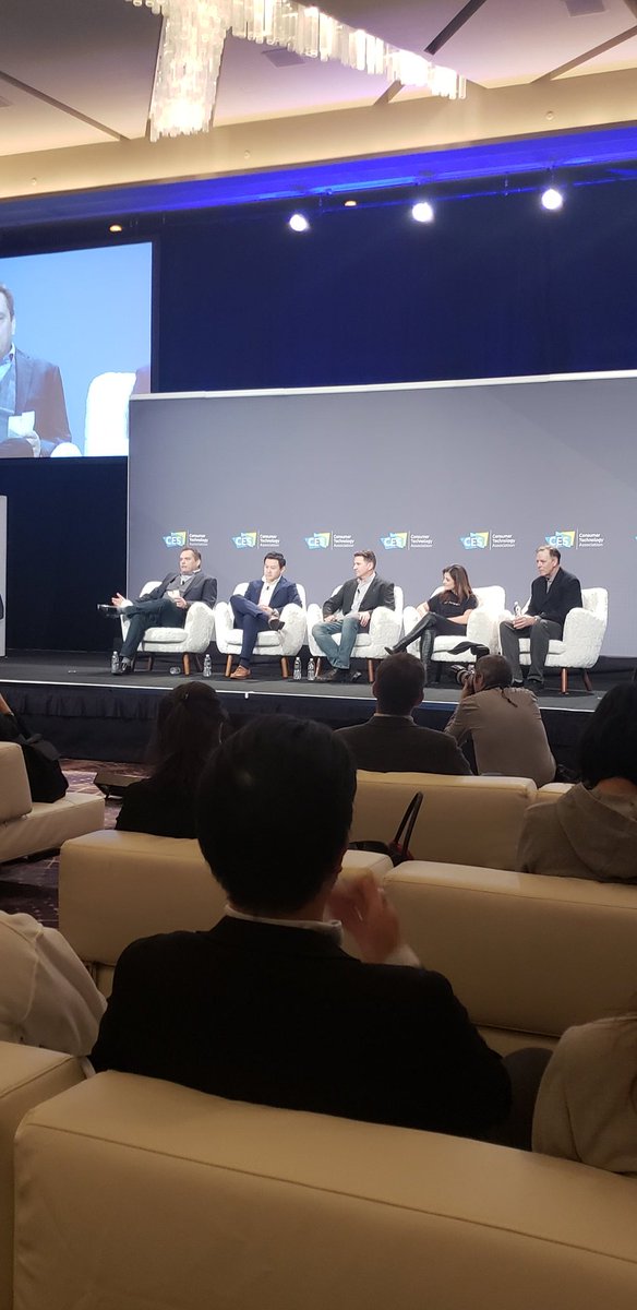joefav's tweet photo. What should #sportstech actually do: "it should be able to unblock experiences we never thought we could do."  @GeoffReiss #CES2019 #sportsbiz #cessports https://t.co/Fq0cqU2RNu