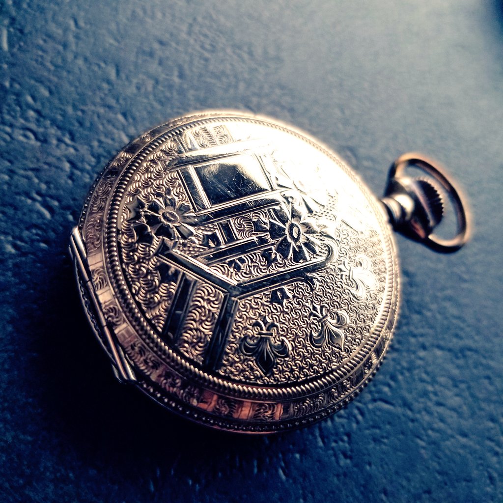 KeepTheTime's tweet photo. #pocketwatchwednesday https://t.co/FcZEYwZE0m