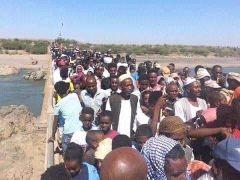 Bahlbiyemane's tweet photo. Within four months of the Zalambesa border opening,around 30,000 Eritreans(mainly highlanders) have fled to Ethiopia. Now the border opening in Humera has triggered another refugee floodgate from lowland.Opening&amp;closing borders without fundamental pol.change is depleting #Eritrea https://t.co/Tk2YRlyoZh