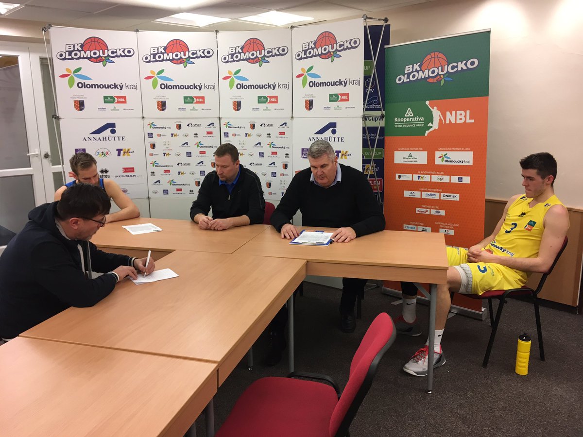 BCGEOSANKolin's tweet photo. BK Olomoucko can celebrate win 111:82. #KooperativaNBL #OLOKOL https://t.co/1w46WgzwYD