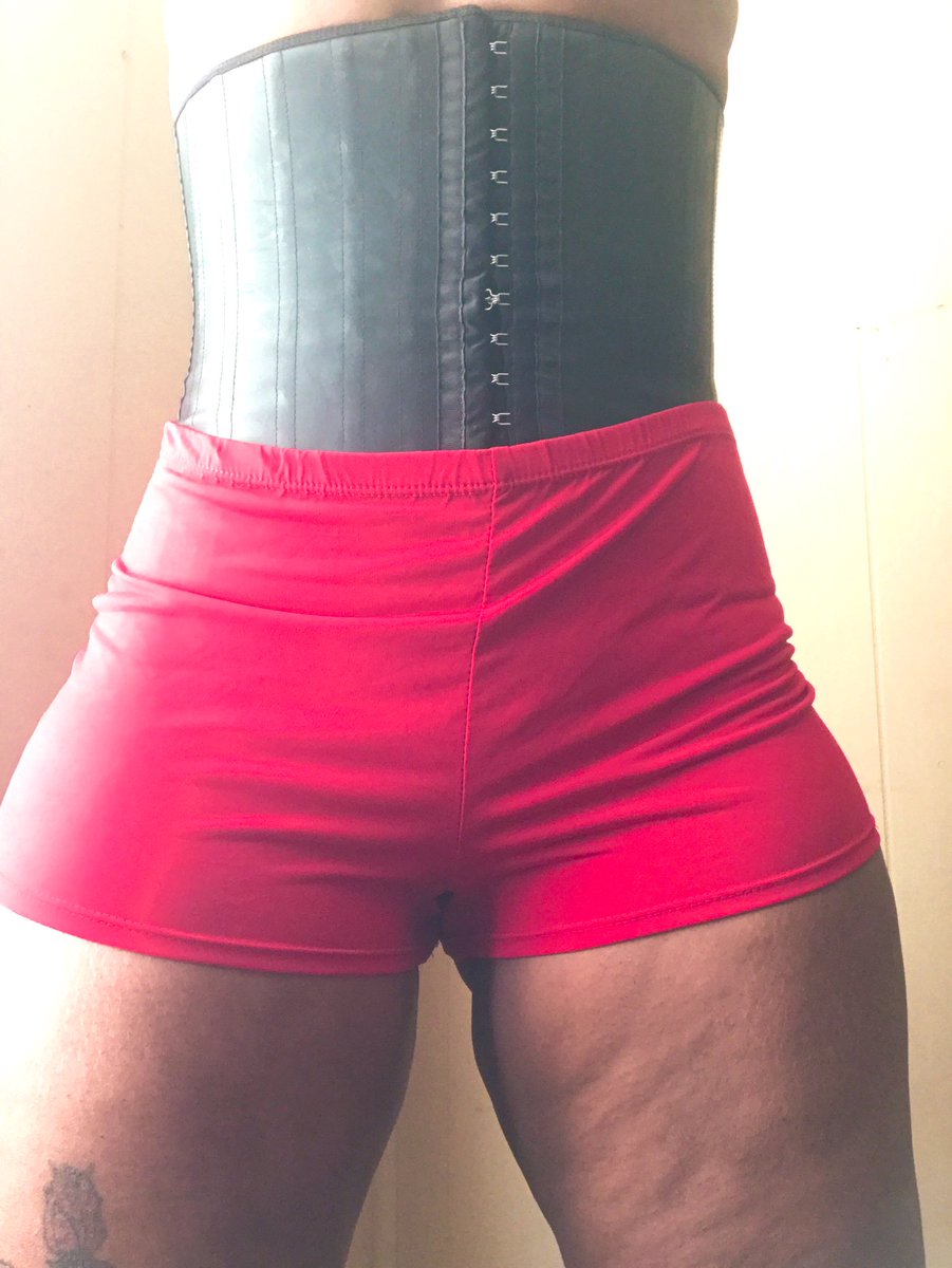 #shopthesite #whatwaist #wcw http://www.consiglierebeauty.com