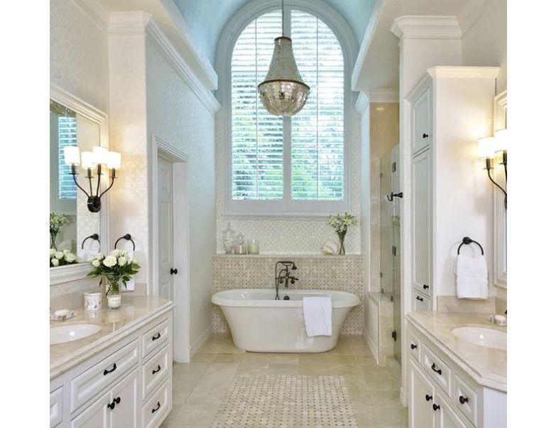 Start the New Year off with renovating that old dingy bathroom of yours with this Modern White &amp; Gray Bathroom! Check it out here: bit.ly/2zsr8Pp#Modern… #ContemporaryBathroom #BathroomDecor #BathroomDesign #BathroomRenovation #BathroomRemodel #HGDesignIdeas