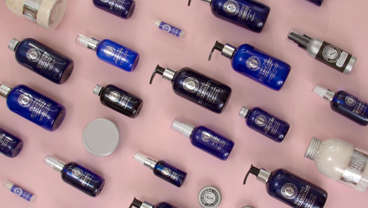 FrisDesign's tweet photo. #wintersale – 20% off #skincare products on my mums website.
https://t.co/Cbpp0hh62i
#skincareroutine #organicskincare #naturalskincare https://t.co/6W5xxXlKkN