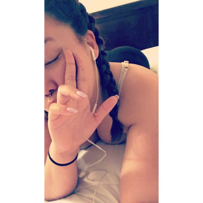 🍑  #IndieStonerRap + #WomenAreArt Series by @Atari_Jones 🤘🏽 https://t.co/LPw3H5HZn3<a href="/tag/indiestonerrap"class="tags">#IndieStonerRap</a><a href="/tag/womenareart"class="tags">#WomenAreArt</a><a class="tags" href="/tag/atari_jones">@atari_jones</a>