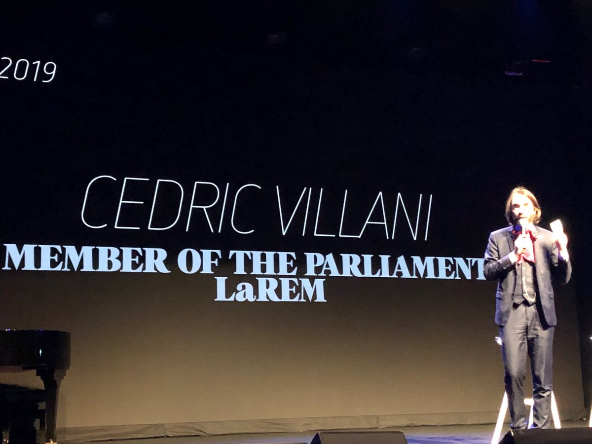 #LesNapoleons #cedricvillani  du passé au futur il y a des savants incroyables comme Alan Turing . CEDRIC a l’art de raconter simplement un monde en progrès ...
