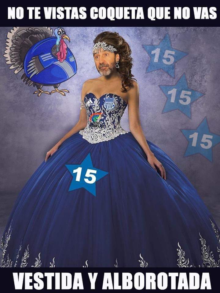 CARP1O's tweet image. Vestida y alborotadota te quedaste quinceañera #Pavelec #EresPavoDePorVida
