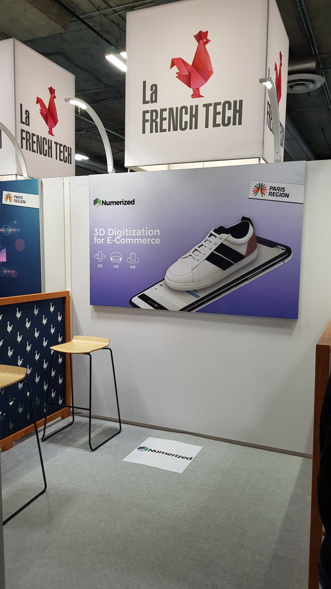 cpoyau's tweet photo. #ces2019 qqs uns des produits/usages/solutions intéressantes au sein du village @LaFrenchTech (suite) : un miroir connecté programmable @u_reflect / @numerized une solution de digitalisation 3D pour le e-commerce @medef   @medefNUM https://t.co/f1YdvhzkFA
