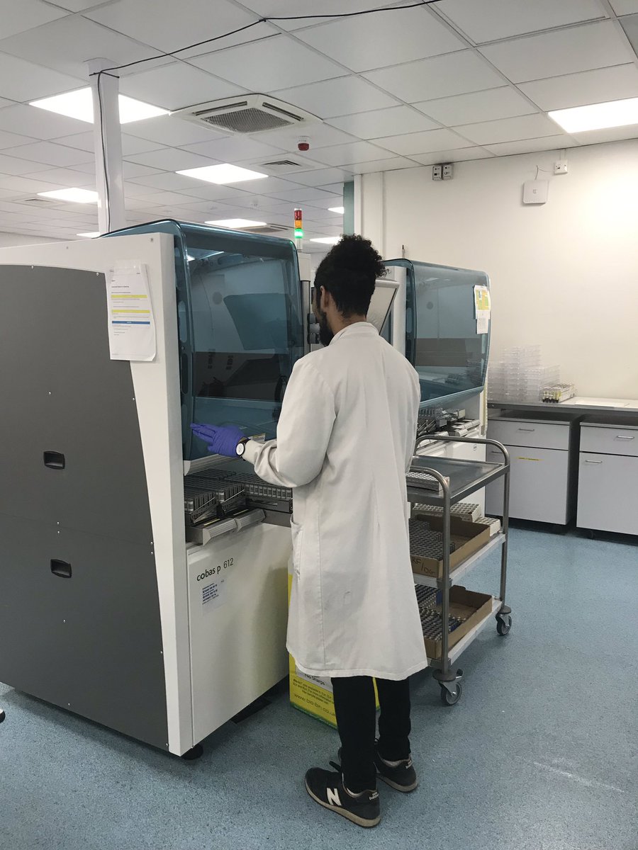 debbymadden1's tweet photo. Great to see the pathology team today @NewhamHospital and the new machinery, looks fab @JoJoFFB @TJHalton @louise_crosby https://t.co/oYaYcqs9Mf