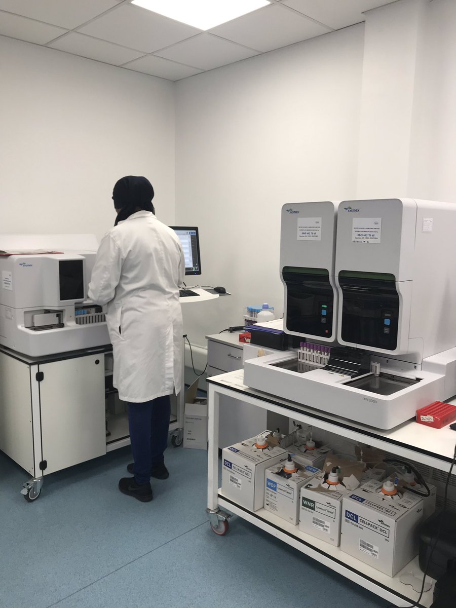 debbymadden1's tweet photo. Great to see the pathology team today @NewhamHospital and the new machinery, looks fab @JoJoFFB @TJHalton @louise_crosby https://t.co/oYaYcqs9Mf