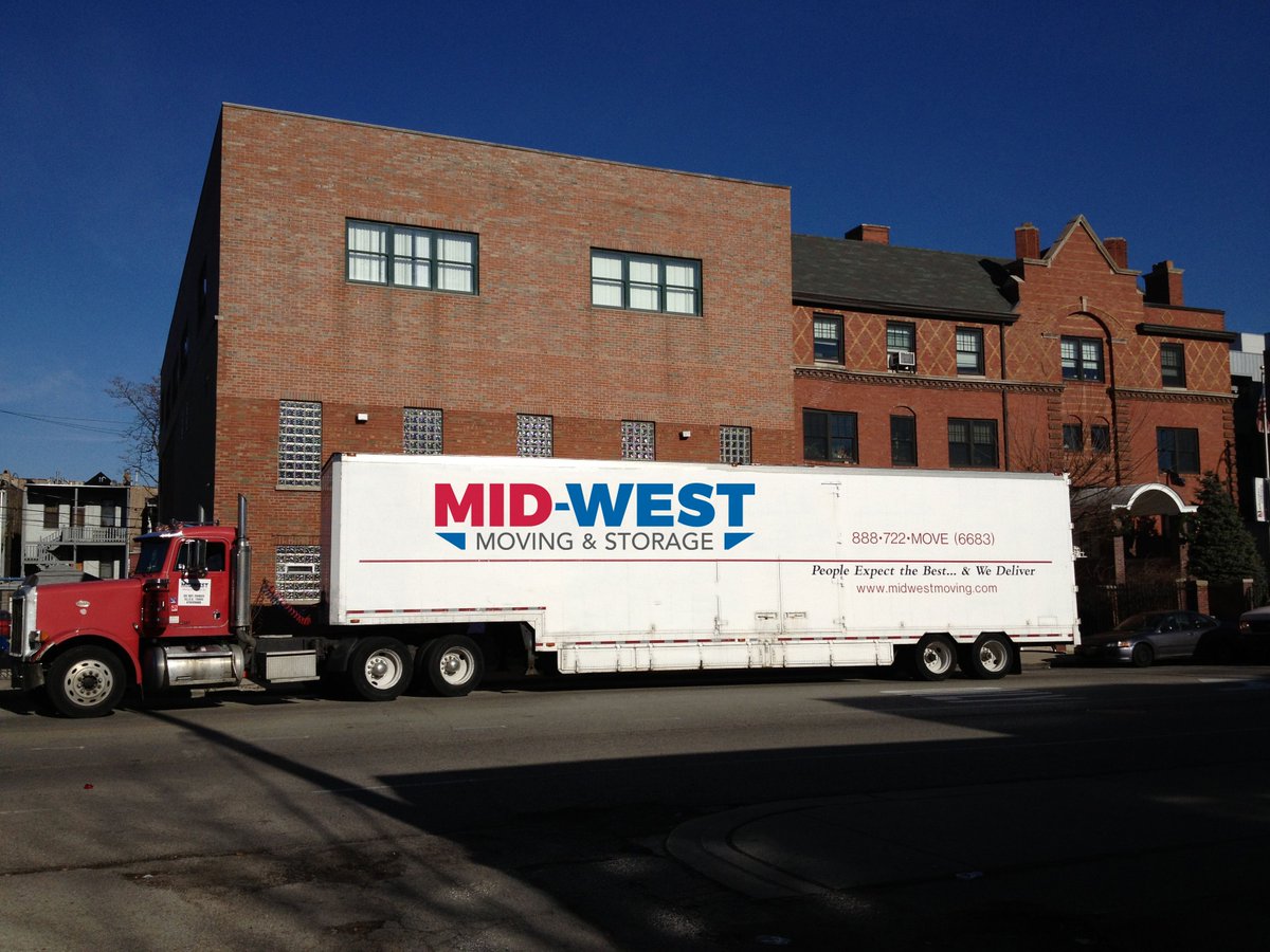 MidwestMoving's tweet image. We have a long history of successfully completing university, school, weight room, laboratory, and library relocations plus more.  #universitymovers #librarymovers #laboratorymovers