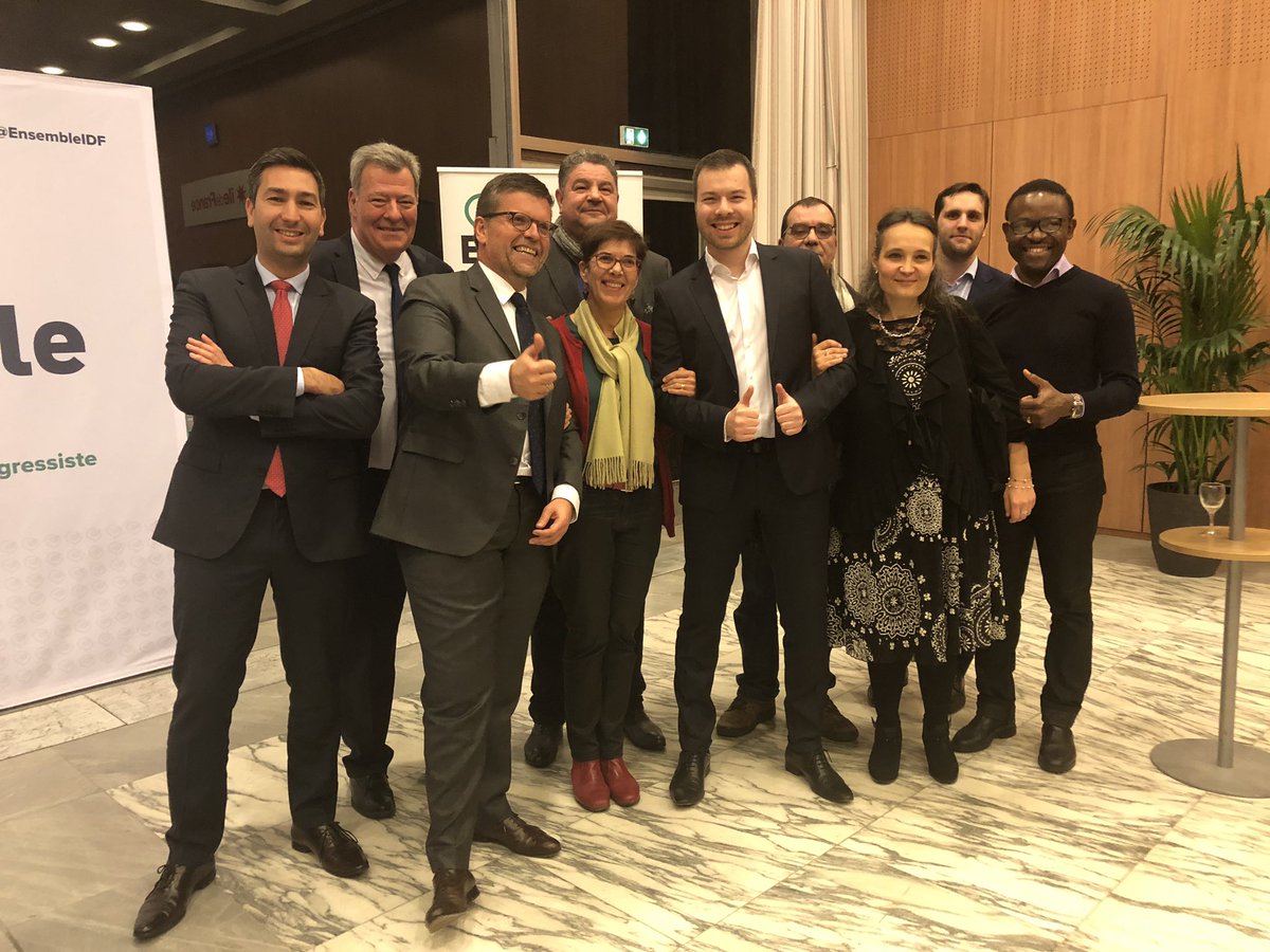 jokienzlen's tweet photo. Quel plaisir d’assister aux vœux de mon groupe @EnsembleIDF entourés de mes collègues socialistes, écologistes, progressistes. Et les camarades du @PSValdeMarne sont venus en force! ❤️👍🏻😃 #EnsembleIDF @iledefrance https://t.co/QxkoV3DNsz