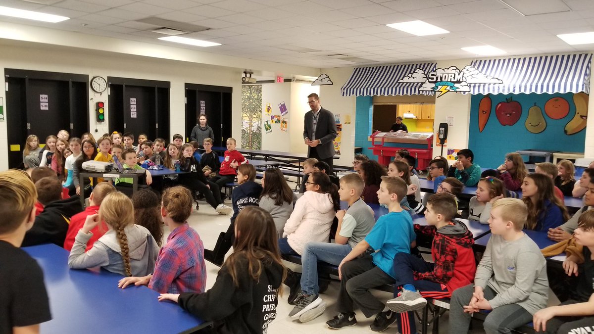 HCStormSchool's tweet photo. Storm 5th graders are learning about RMS today! #TimePassesQuickly #ExcitedToBecomeMiddleSchoolers https://t.co/0NrmCGKY9e