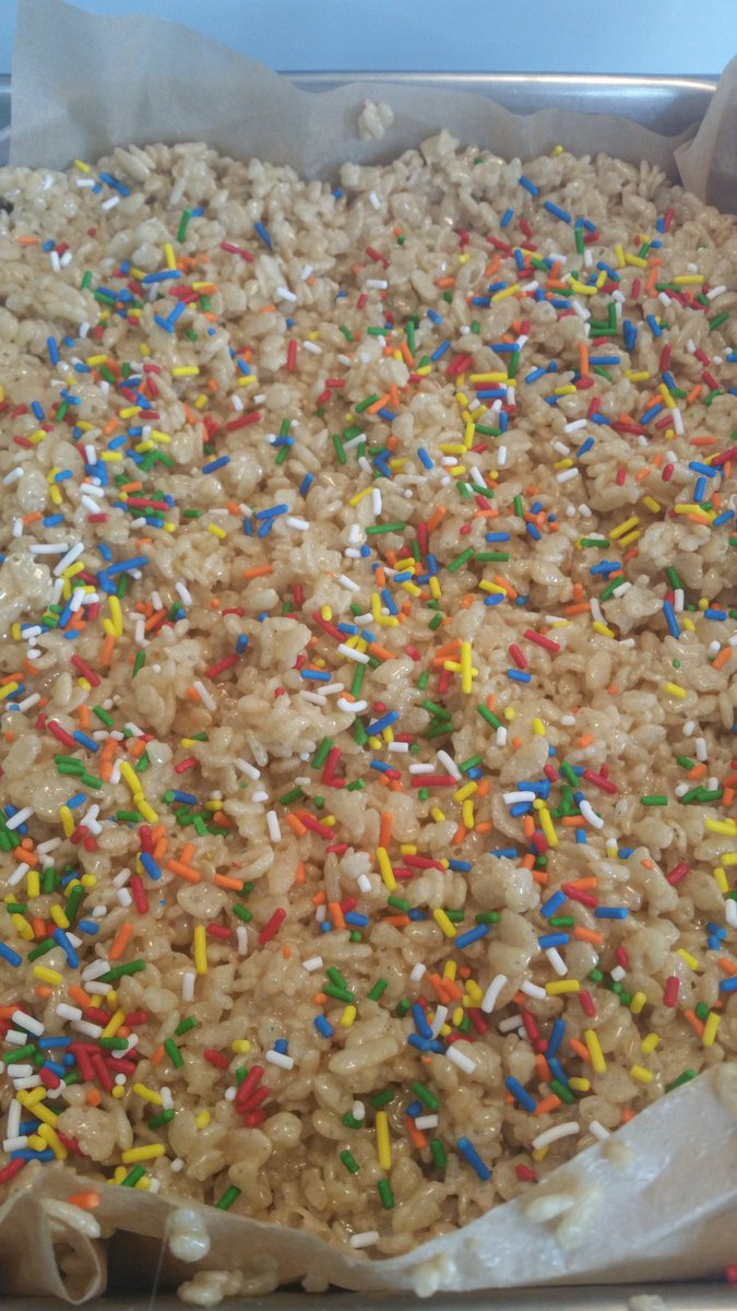 CallahanVillAD's tweet photo. Rice Krispy treats ready for our local Police Officers on this fine National Law Enforcement Appreciation Day! @Callahanvillage https://t.co/0ANc9Nz43J