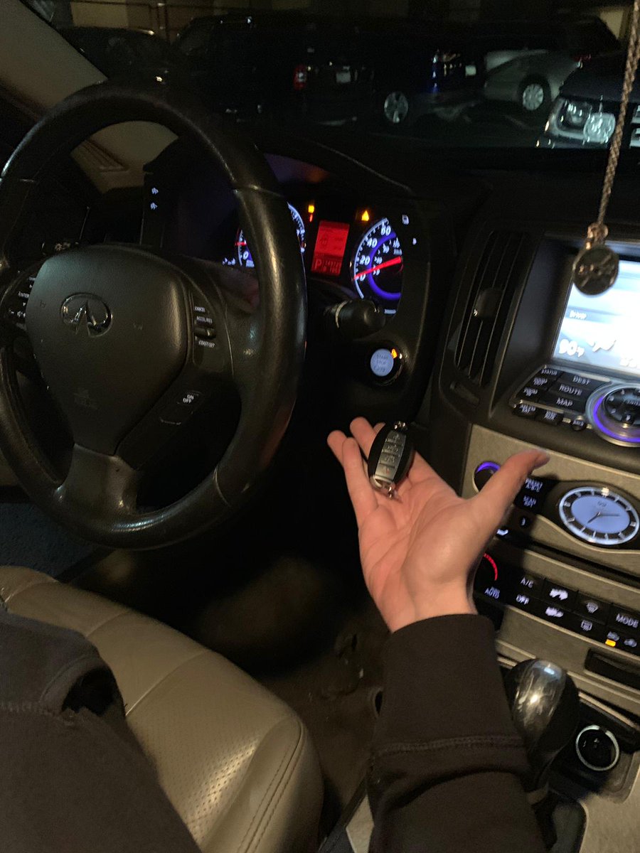 TempeLockShop's tweet image. 2007 Infiniti G35
All keys lost 
Push to start 
With learning slot
Original manufacture
#intelligentkey #lostkeys
#proximityKey #arizona
#smartKey #tempe
#infinitiOEM #locksmith 
#infinitig35 #infiniti