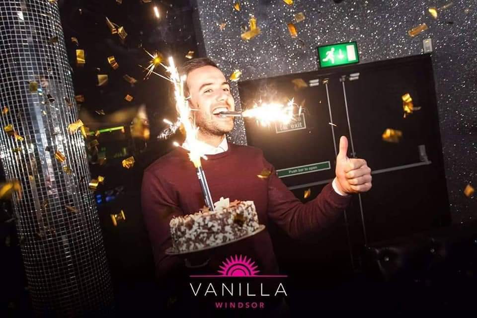 Birthday coming up? Celebrate at Vanilla Windsor!
- Complimentary bottle of Prosecco 🍾
- Complimentary table 
- Birthday cake 🎂
Bookings 07827275164