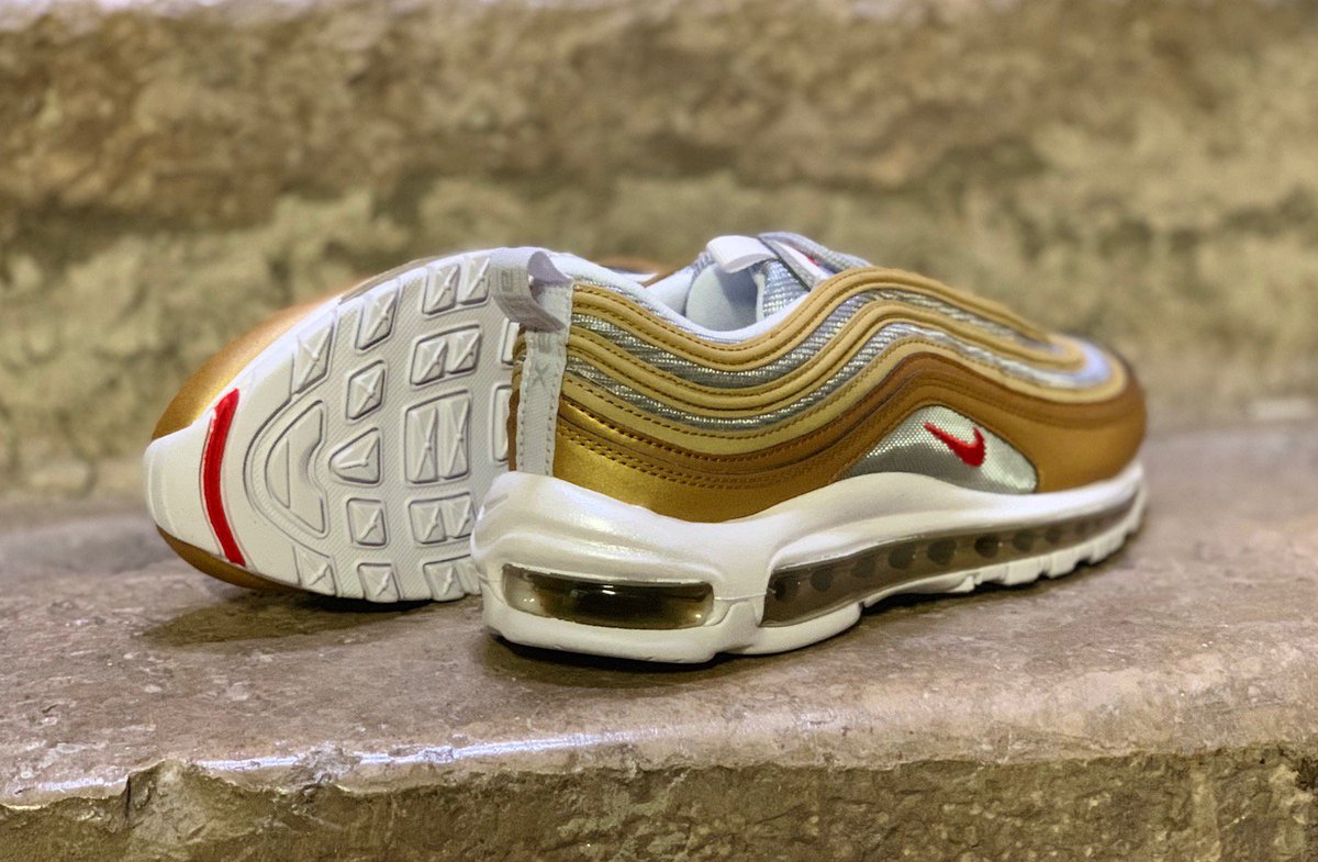 KOSMOS store on Twitter: "The Nike Air Max 97 SSL is available in store &amp; worldwide shipping! 😉 here -&gt; https://t.co/w0K2eqE6t4 https://t.co/HeR4sQZlfY" / Twitter