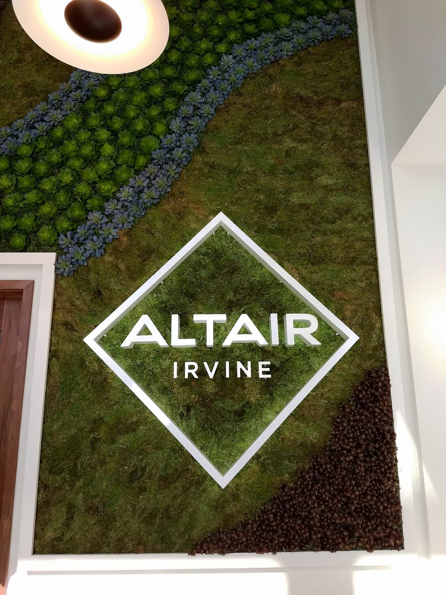 OutdoorDimsigns's tweet photo. 🌿🌱☘️🍃 Altair Irvine living wall sign art. #ODteamwork #succulents https://t.co/qDD5GfZROj