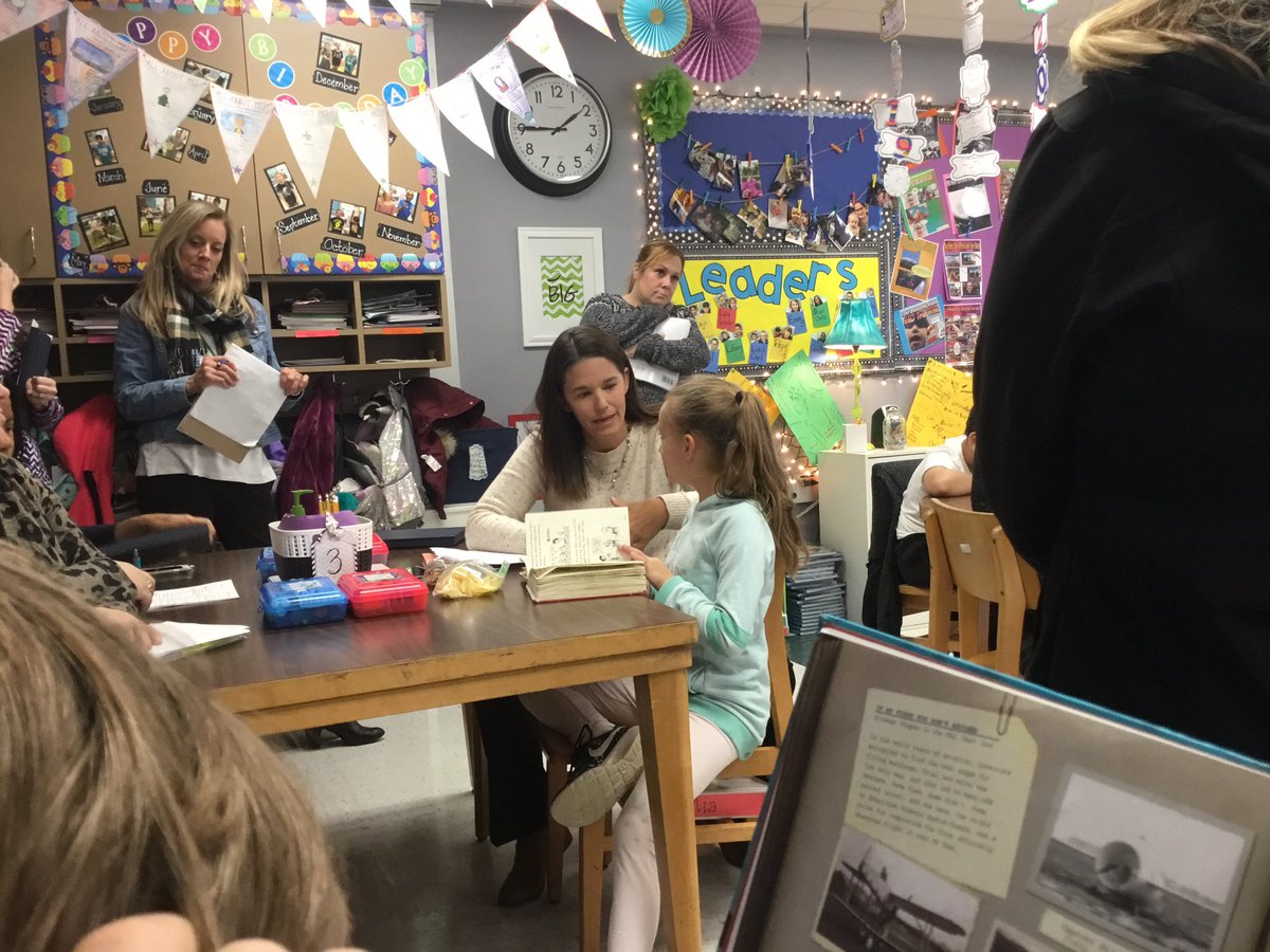 spitzstudents's tweet photo. Talking with special guests about our books.
#sharingourbooks
#IDRtime
#introducingourbooks
#PSD 
@Ashtyaddi 
@CollabClassroom https://t.co/hni43LpeRk