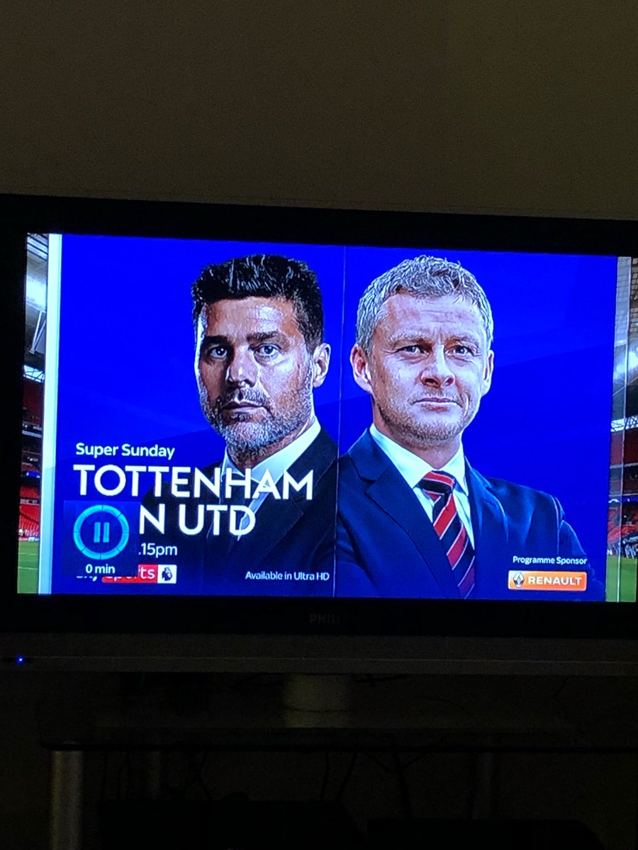 HelenAdams85's tweet image. Errrrrrr @skysports who is manager of Spurs? #badgraphics #whatatan #isthatreallypoch 😂😂 @Jordy_2 @MarkBindy