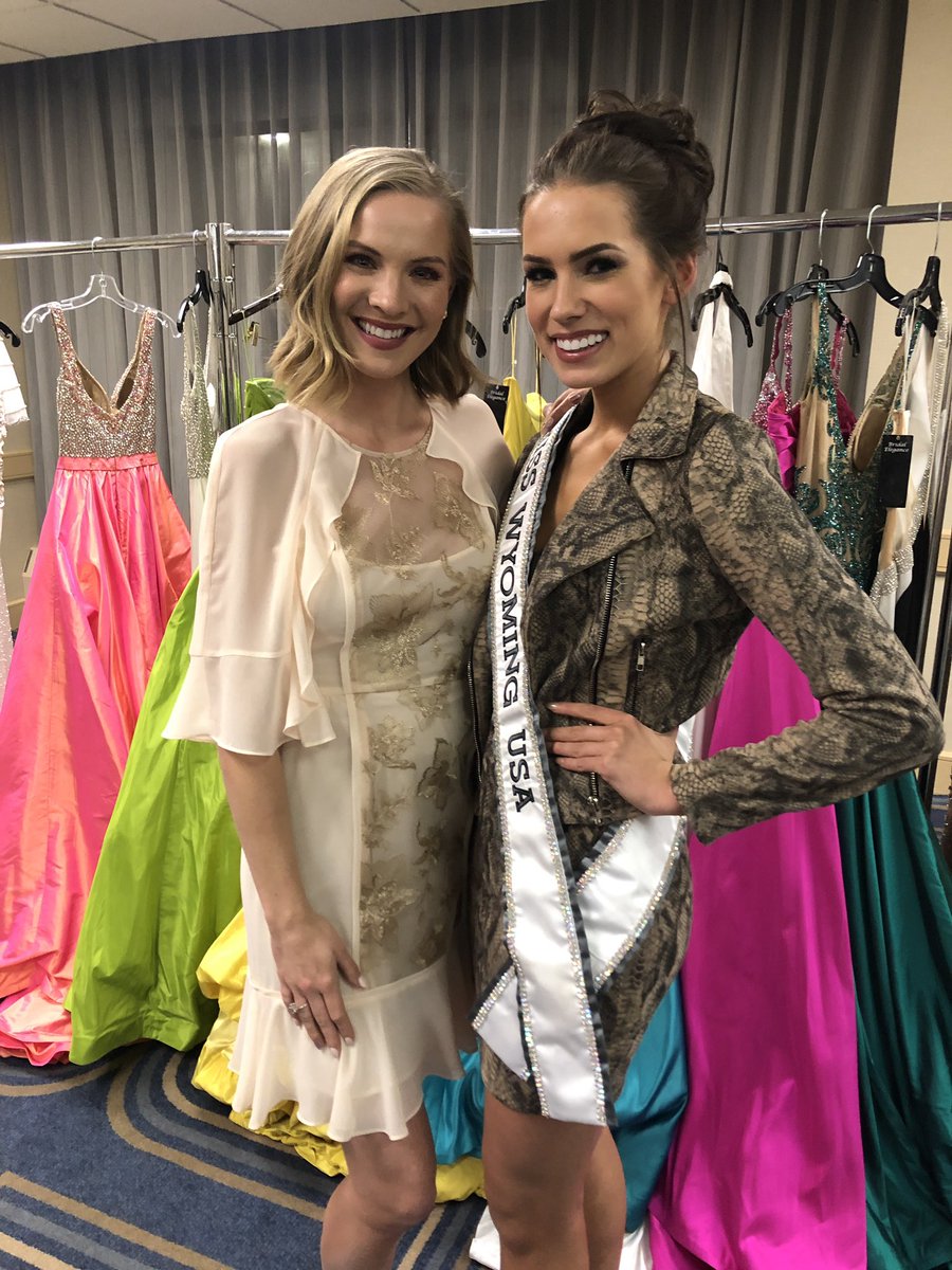misswyusa's tweet photo. Look it’s Kristen Dalton Wolfe, Miss USA 2009! It was such an honor to work with you. Your uplifting spirit and optimistic outlook on life is truly inspiring and I can’t thank you enough for coming up to Minnesota to see my sisters and I! We had a blast finding my sparkle✨ https://t.co/xzOXQo2XND