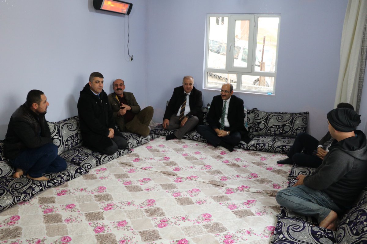 Kaymakam <a href="/ihsanemre/">İhsan Emre AYDIN</a> Aydın, yağıştan etkilenen Beykent ve Demirbaşı(Güzeldere) köy yollarında incelemelerde bulundu.Kaymakam Aydın, gerekli çalışmaların yapılmasını ve vatandaşların mağduriyetinin giderilmesi için yetkililere talimat verdi.

kurtalan.gov.tr/kayamakam-aydi…