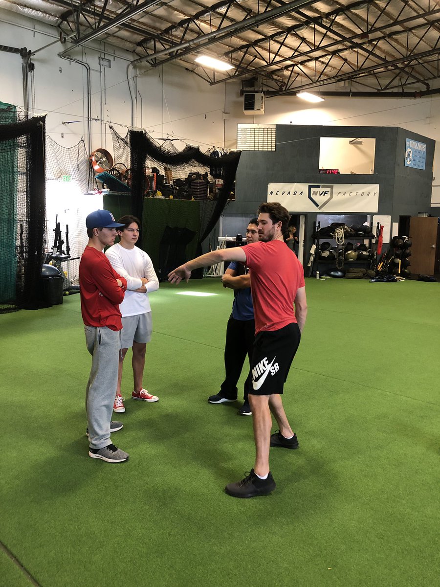 nnvbaseballclub's tweet photo. Couple of our high school guys @CaedonKottinger @charles_rylan stopping in to watch & learn from @Phillies Drew Anderson! We take pride in giving back to our community! #775Bred #NNBC #MLBnNORNV https://t.co/apHt25vLoh