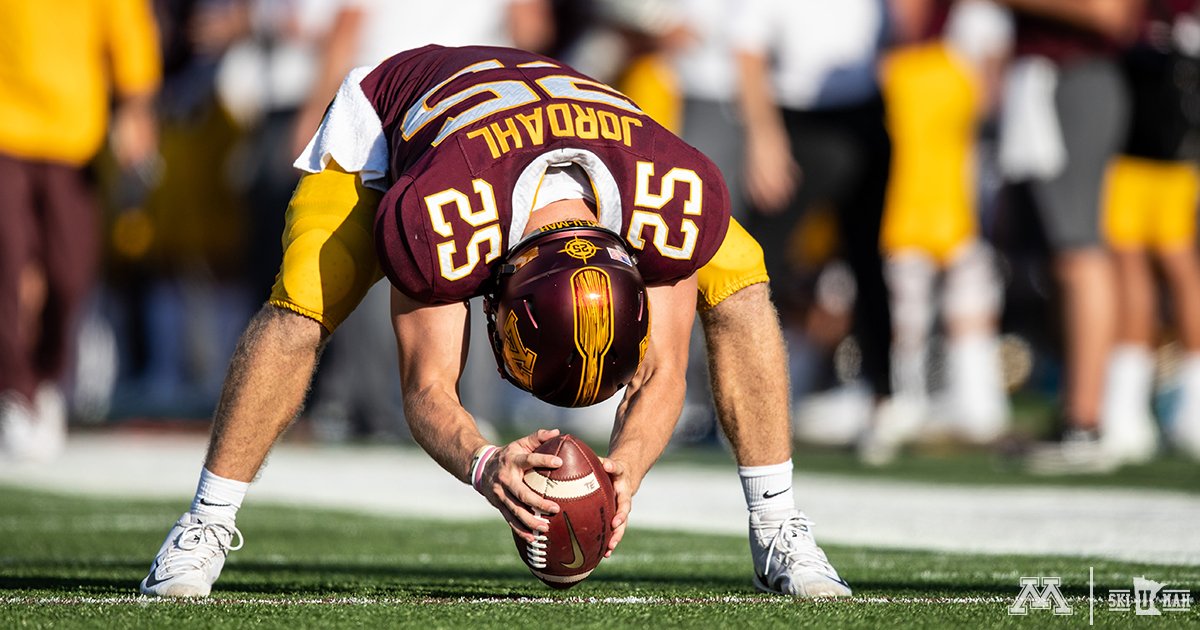 These #Gophers were ELITE! 

Final national rankings for the punt team. 

Punt return - 1⃣ 
Punt return defense - 2⃣
Net punting - 8⃣

z.umn.edu/010919fb

#SkiUMah #RTB