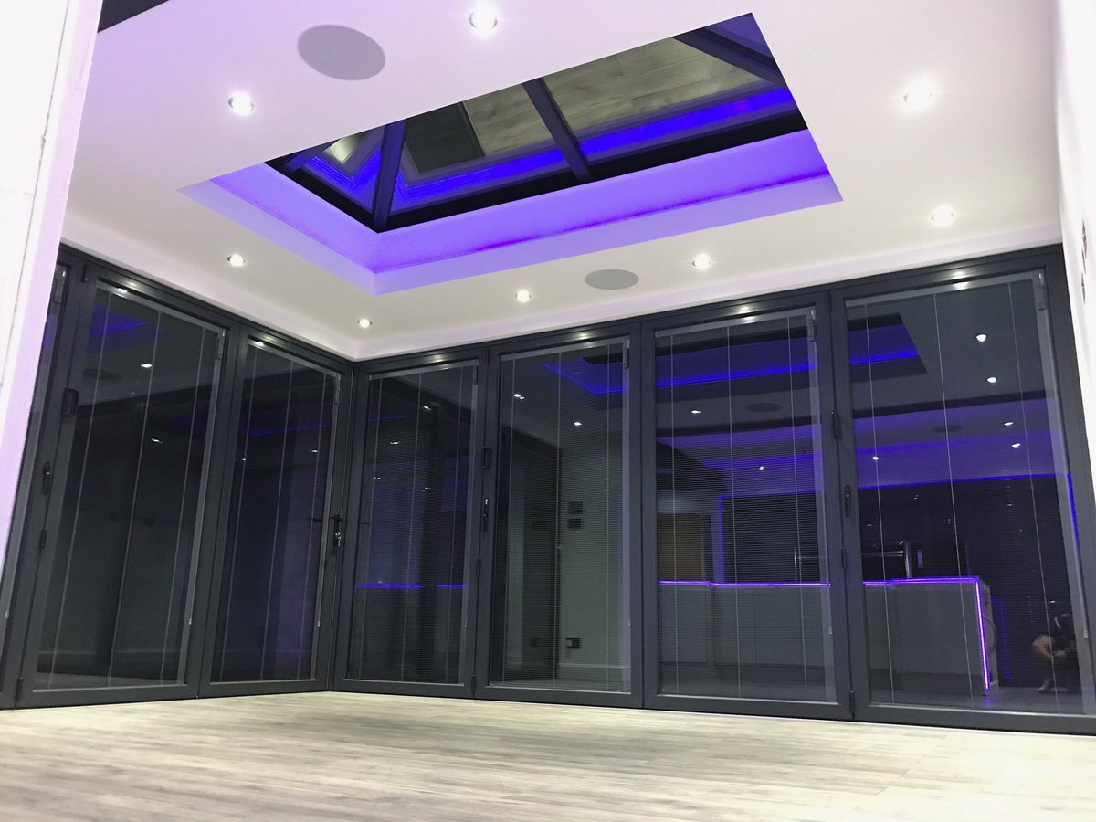 Rocplas Distribution tweet media