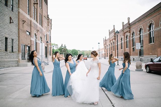 Kennedy_Blue's tweet photo. 1... 2... 3... strike a pose! 💁💙 (Pictured: Gabby in Slate Blue)
| Photography: @whimsandjoy |
| Venue: @passioneventcenter |
| Florist: @pristinefloral |
| Bridal Makeup and Hair: Victoria Nhep |
| Bridal Dress Designer: @casablancabridal |
| Bridesmaid Dresses: @kennedyblu… https://t.co/7PCCvljjFn