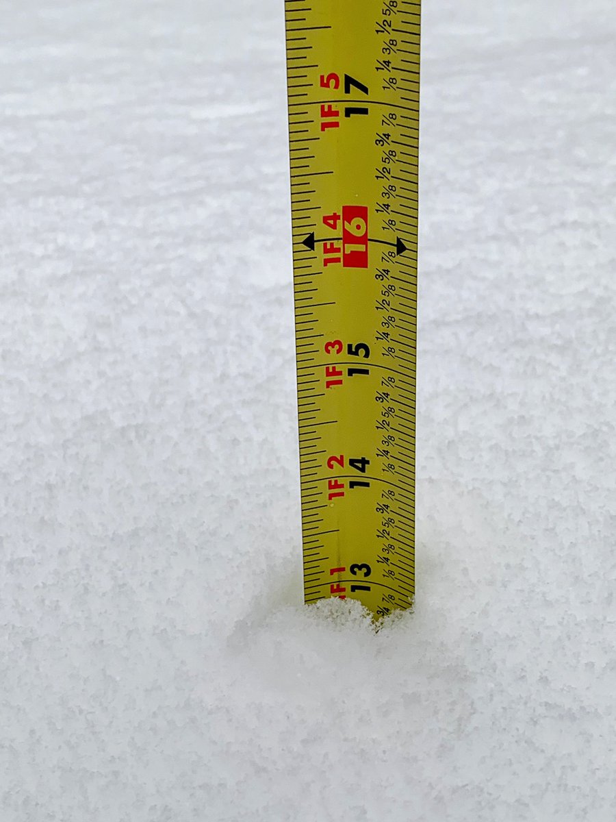 mainelycasey's tweet photo. @WesternMEwx 😳😳😳😳😳😳 #3pmupdate https://t.co/kHctgwNq0Z