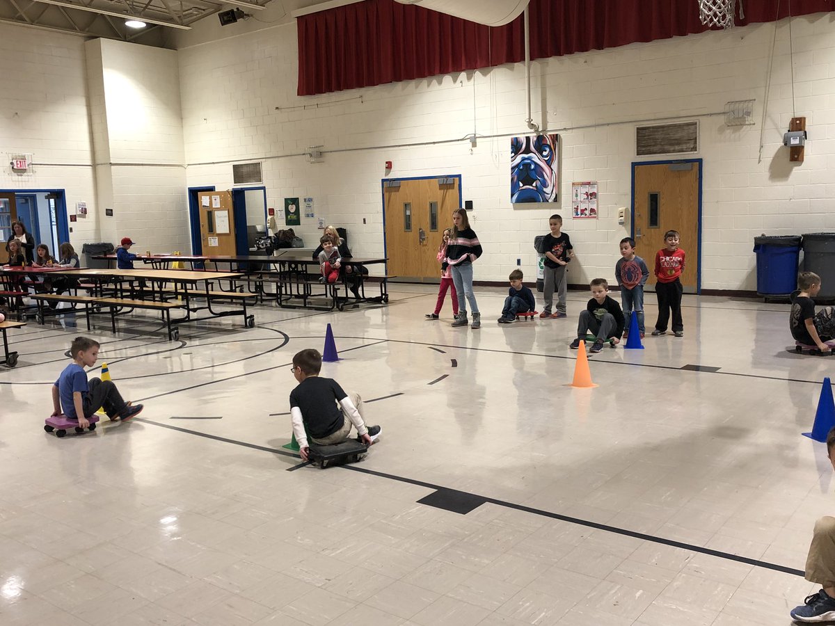 LizHedden132's tweet photo. Scooter Races in Aftercare.  #insideactivities #keepthemmoving #cpspride https://t.co/6iM7Tu40gg